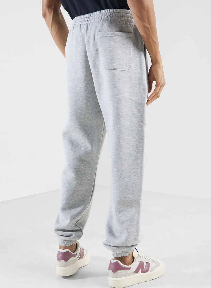 New Balance Essential Fleece Sweatpants