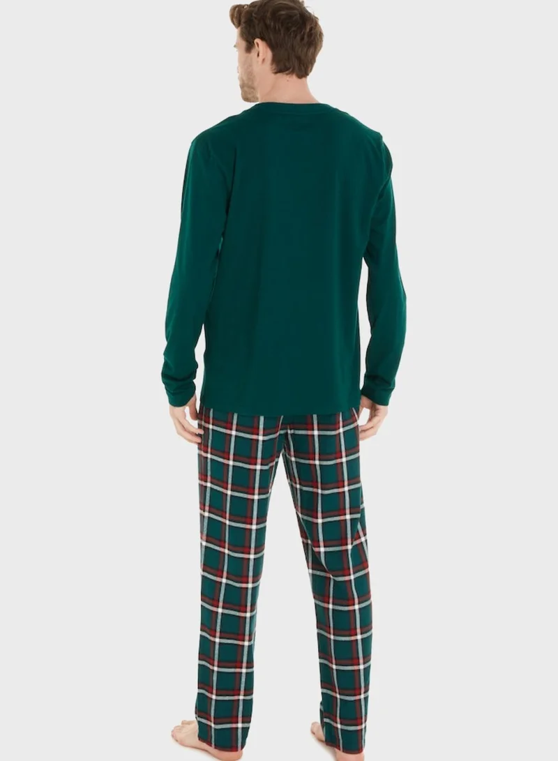 TOMMY HILFIGER Essential Crew Neck T-Shirt And Pyjama Set
