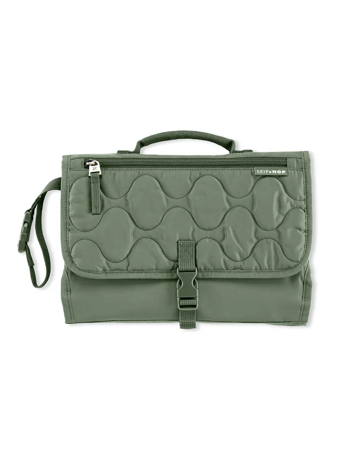 سكيب هوب Pronto Signature Portable Baby Changing Station - Travel-Friendly Diaper Bag - Dark Sage