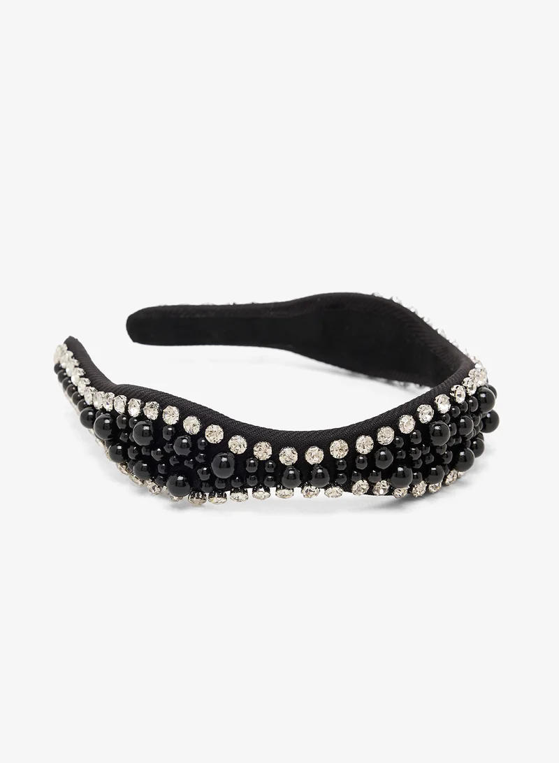 خزانة طوق شعر مزين باللؤلؤ