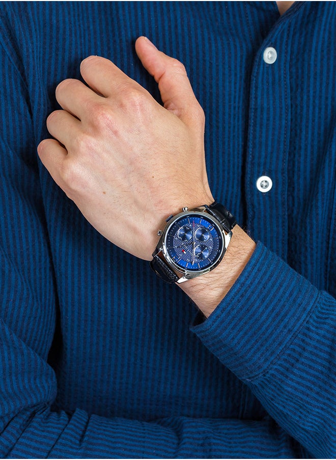 TOMMY HILFIGER - ساعة يد جلدية دائرية الشكل بعقارب للرجال 1791182 - 44 ملم - Image 1