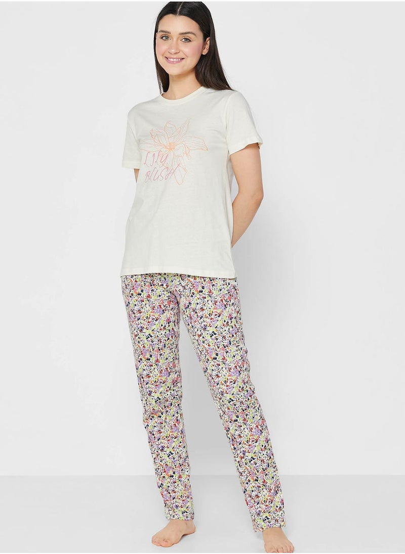 Ginger - Graphic Printed Pyjama Set - Image 1