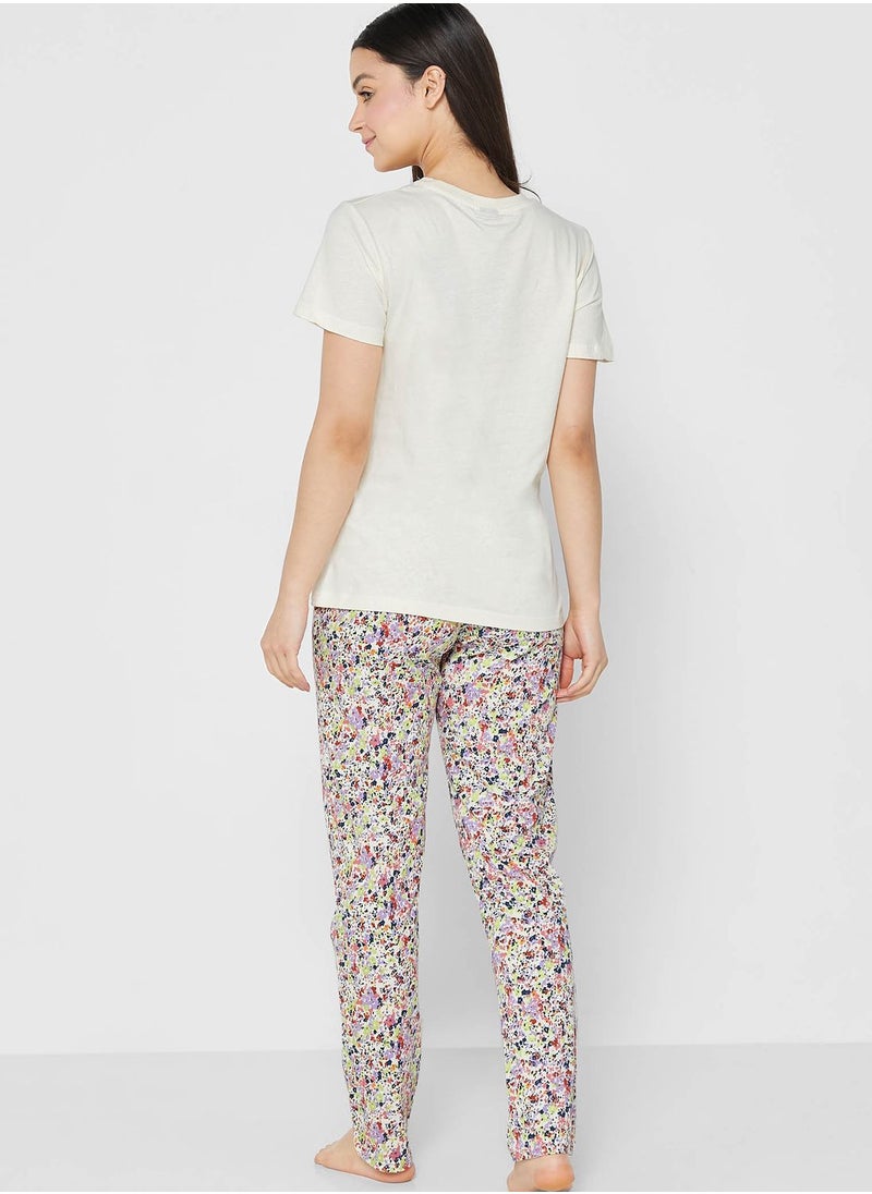 Ginger - Graphic Printed Pyjama Set - Image 1