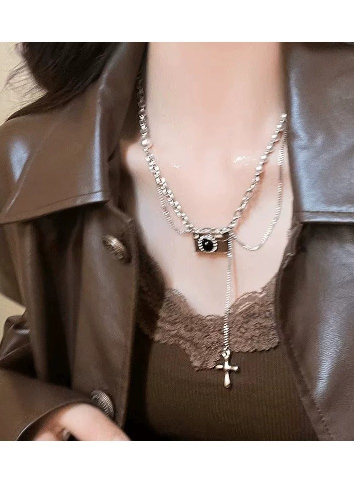 Goolsky Vintage Brown Camera Pendant Necklace – Adjustable Long Enamel Sweater Chain for Women, Retro Fall/Winter Jewelry  - Image 3