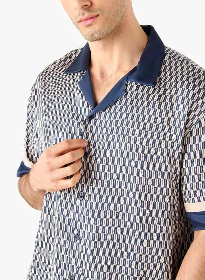 Emperor Emperor Printed Camp Collar Shirt with Short Sleeves