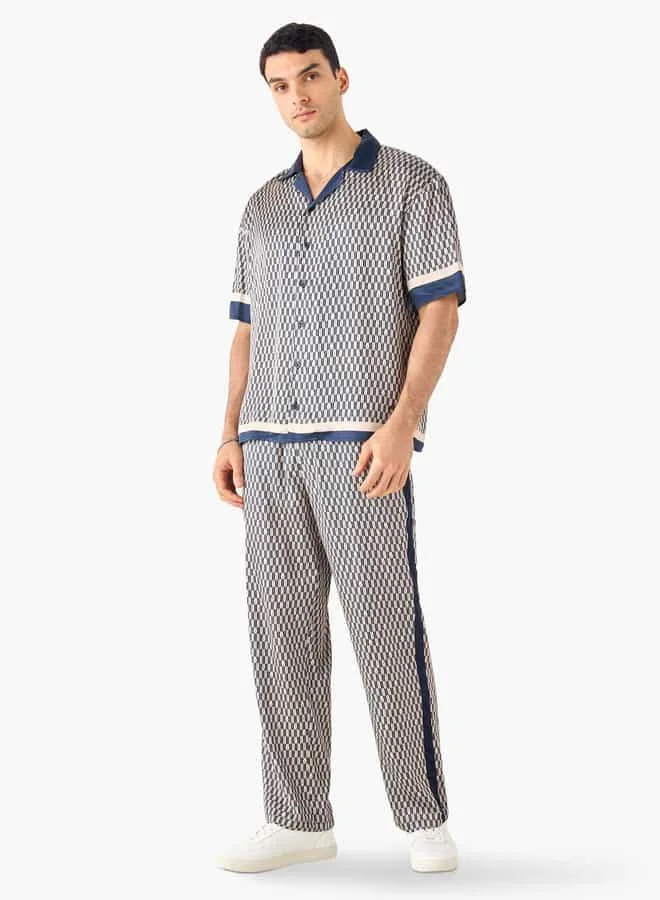 Emperor Emperor Printed Camp Collar Shirt with Short Sleeves
