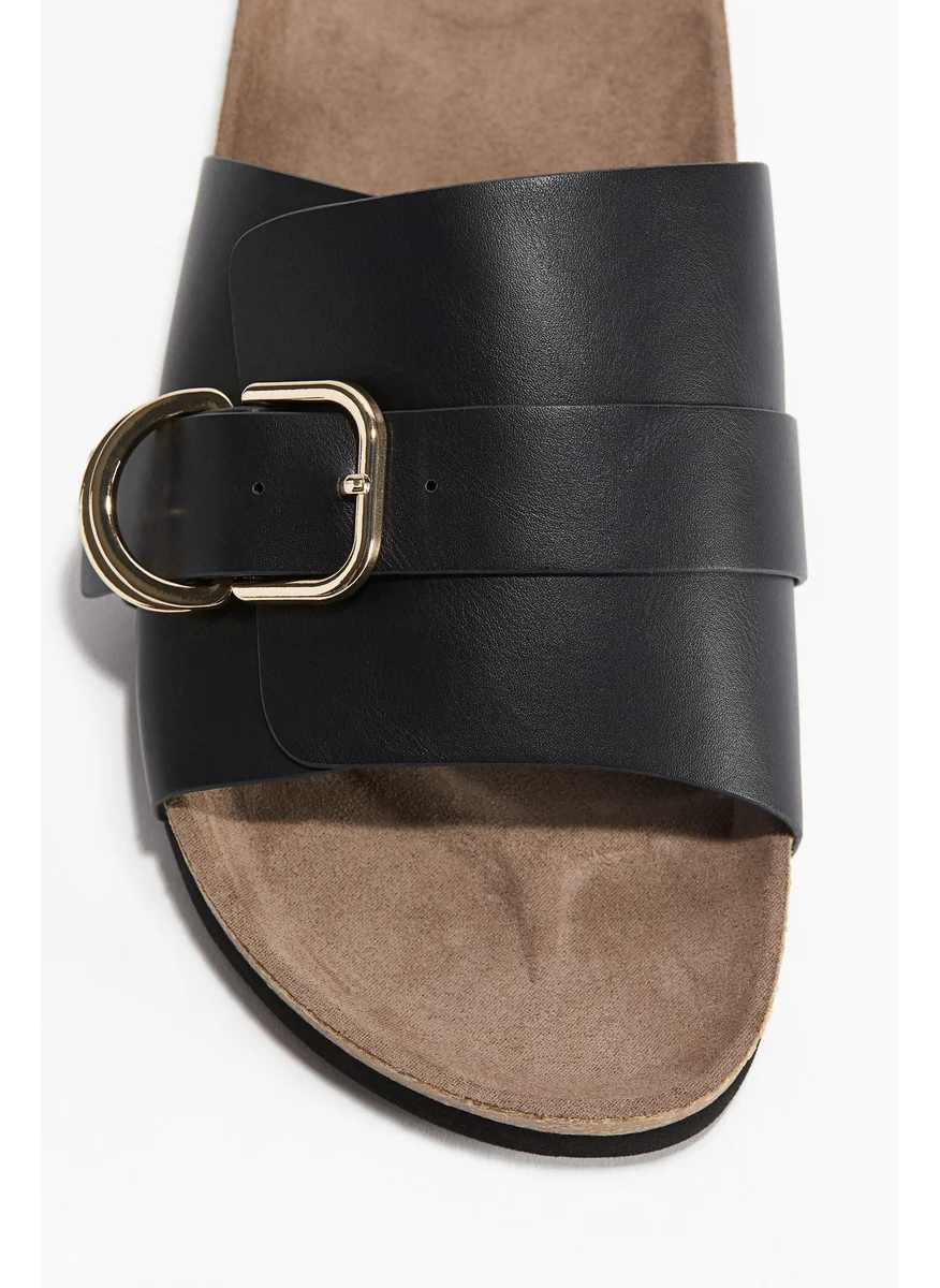 اتش اند ام Sandals