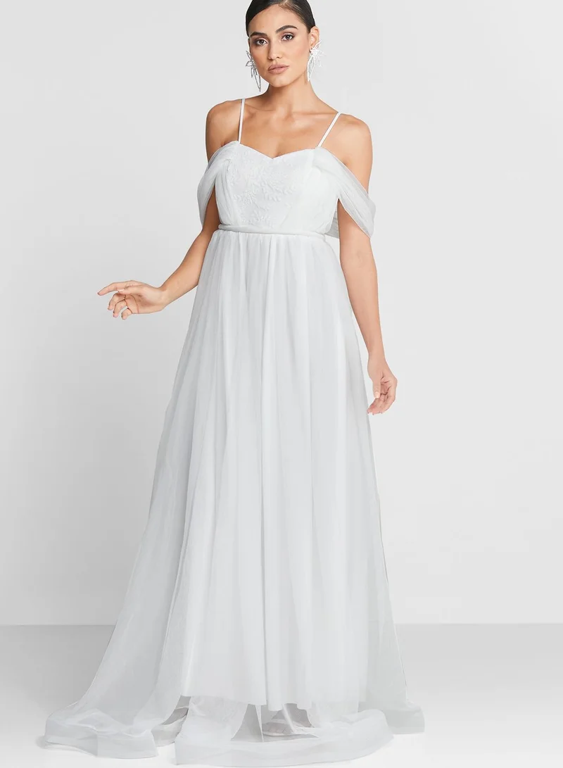 Namshi x Asoo Sweet Heart Neck Bardot Tulle Dress