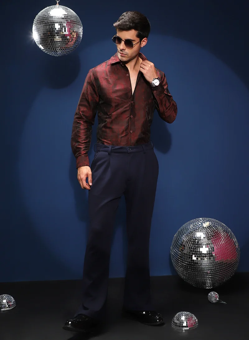 Campus Sutra Campus Sutra Men's Burgundy Red Abstract-Woven Shirt For Casual Wear | Spread Collar | Long Cuffed Sleeves | Button Closure | Shirt Shirt Crafted With Comfort Fit For Everyday Wear