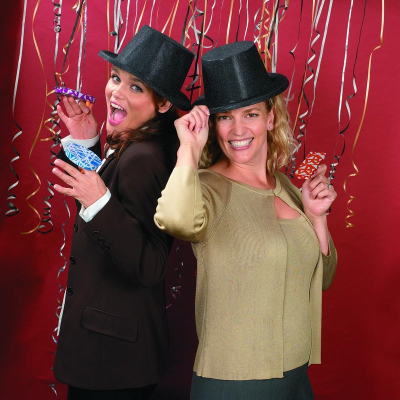 Fun Express Bulk Metal Noise Makers and Clackers - 50 Assorted Sizes, Shapes, and Bright Colors for New Year's and Sporting Events - Image 4