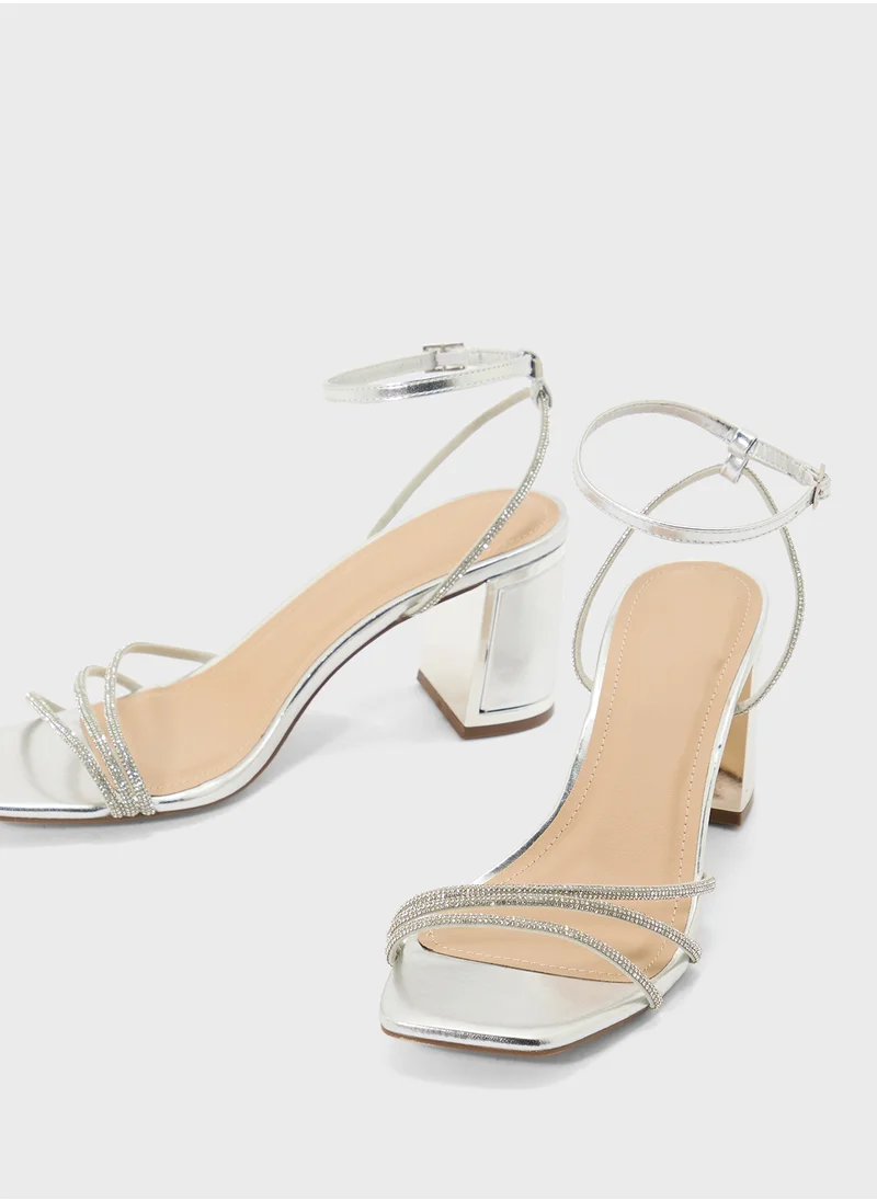 ترافل من نمشي Ankle Strap Diamante Strap Block Heel Sandal