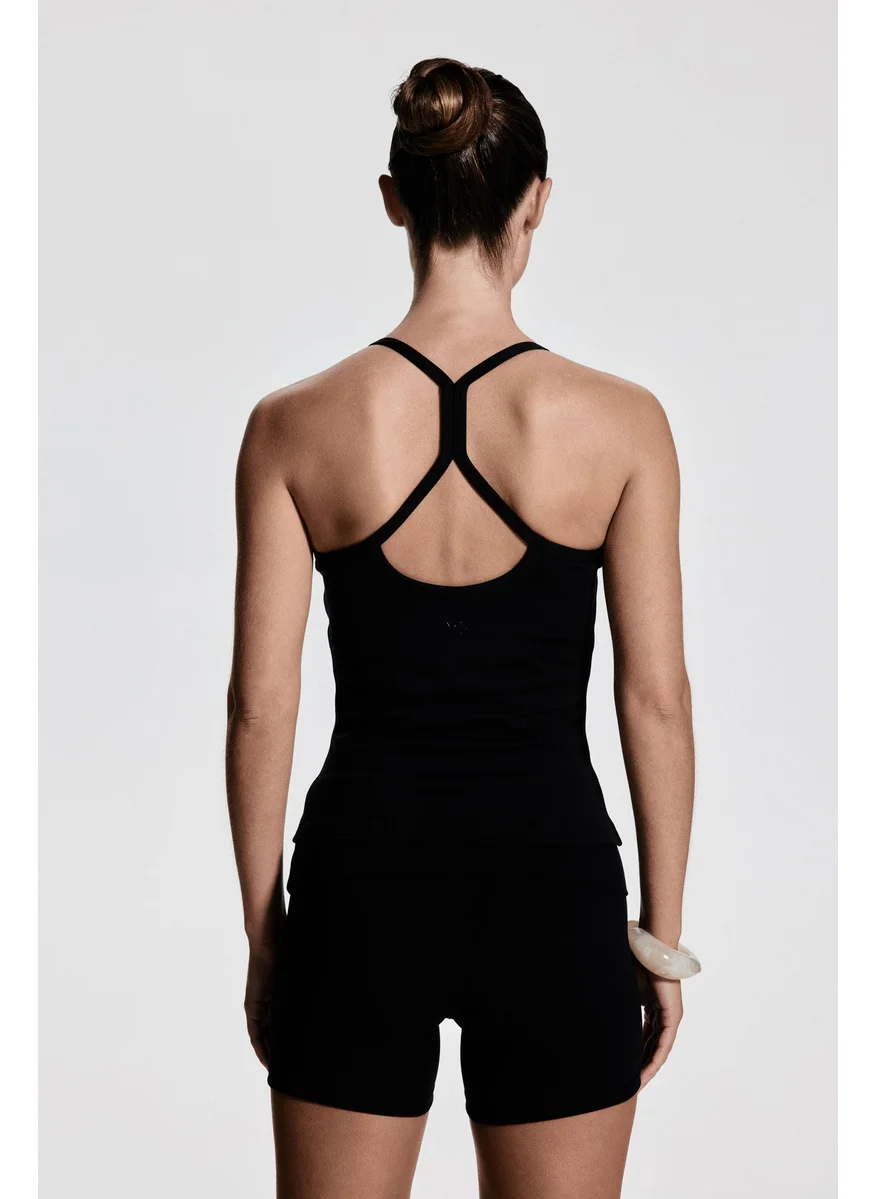 اتش اند ام Integral-Bra Sports Strappy Top With Softmove™