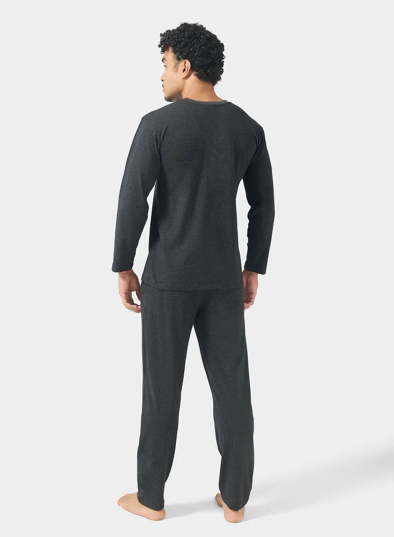 روبرت وود طقم بيجامة قميص وبنطلون