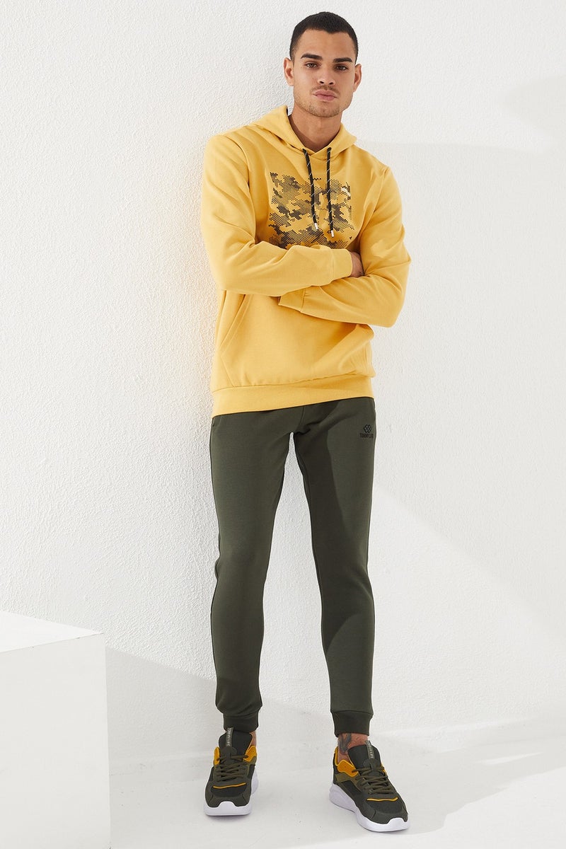 Mustard Men's Camouflage Pattern Printed Standard Fit Hooded SWEATSHIRT-87884