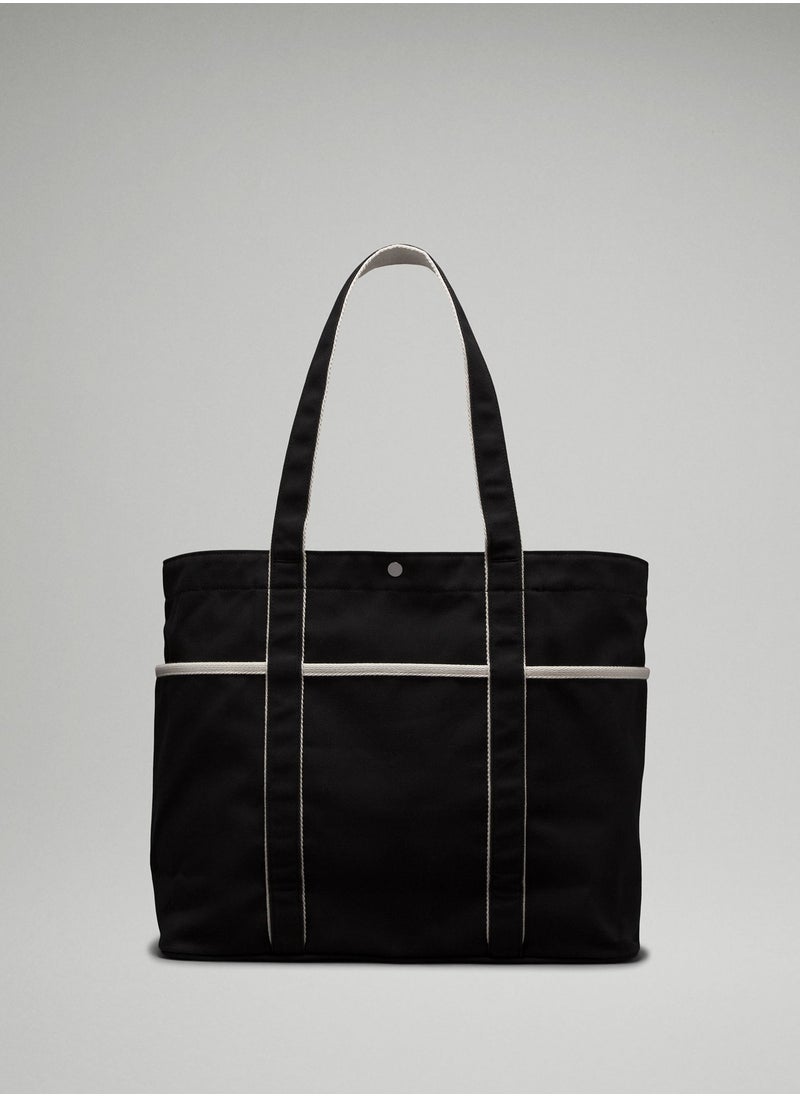 Lululemon - Lululemon Daily canvas bag with multiple pockets - Image 1