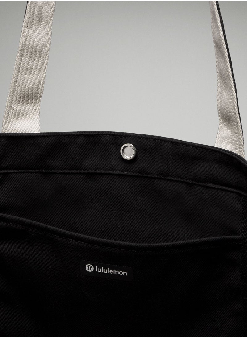 Lululemon - Lululemon Daily canvas bag with multiple pockets - Image 1