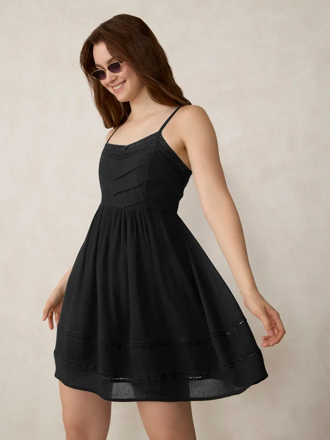 أوجيدر Outzidr Black Lace Detail Mini Dress