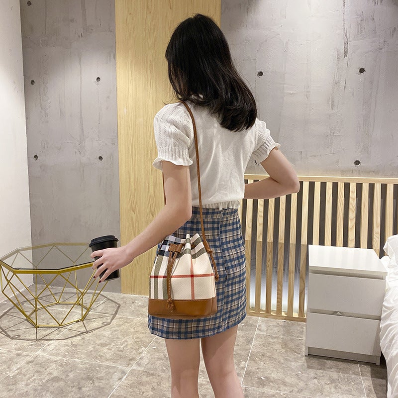 Contrast Color Bucket Bag 2023 Korean Version Of The New Simple Women'S Bag Shoulder Messenger Bag Plat Bag Casual Small Bag - Image 3