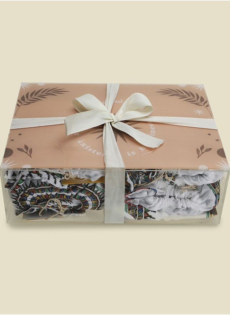 Bunai Bunai newborn Bliss giftset - Pack of 10 - White  - Image 2