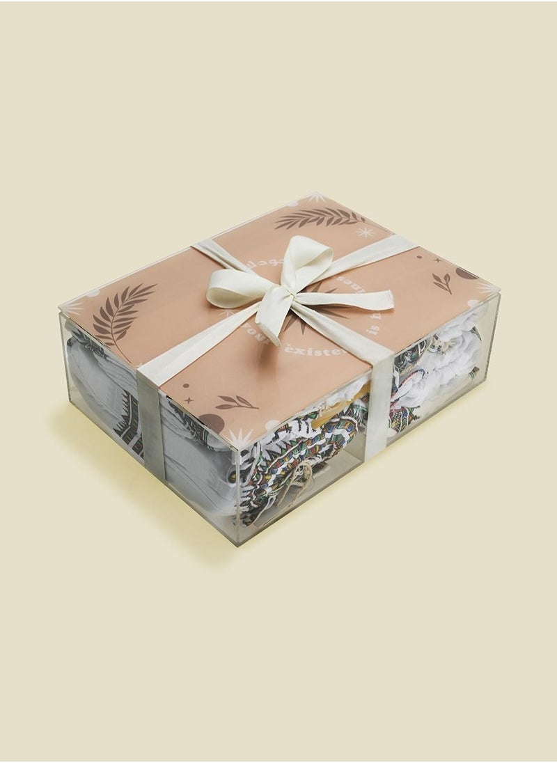 Bunai Bunai newborn Bliss giftset - Pack of 10 - White  - Image 4