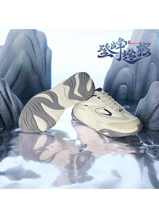 ERKE أحذية كاجوال للرجال من إيركي - أحذية رياضية جديدة للآباء - غير قابلة للانزلاق - تمتص الصدمات - متينة - نعل ناعم - Image 1