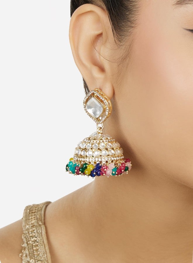 Zaveri Pearls طقم أقراط جومكي تقليدية من زافيري بيرلز، مكون من قطعتين، خرز متعدد الألوان وأحجار براقة، للنساء - ZPFK18312 - Image 4