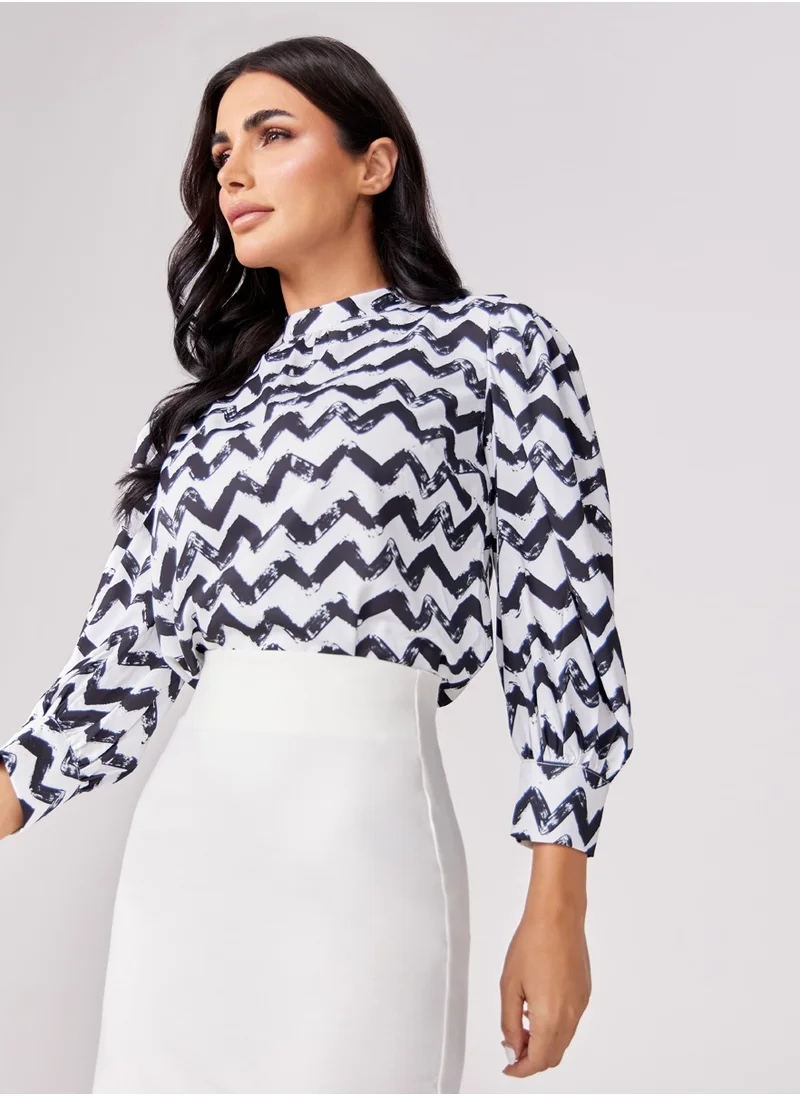 Zigzag Sleeve Detailed Black & White Chiffon Top