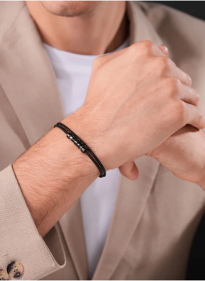 شيروتي 1881 Tornillo.2 BraceletDouble Tour Black Leather with Steel AccentsAdjustable and Sophisticated Design