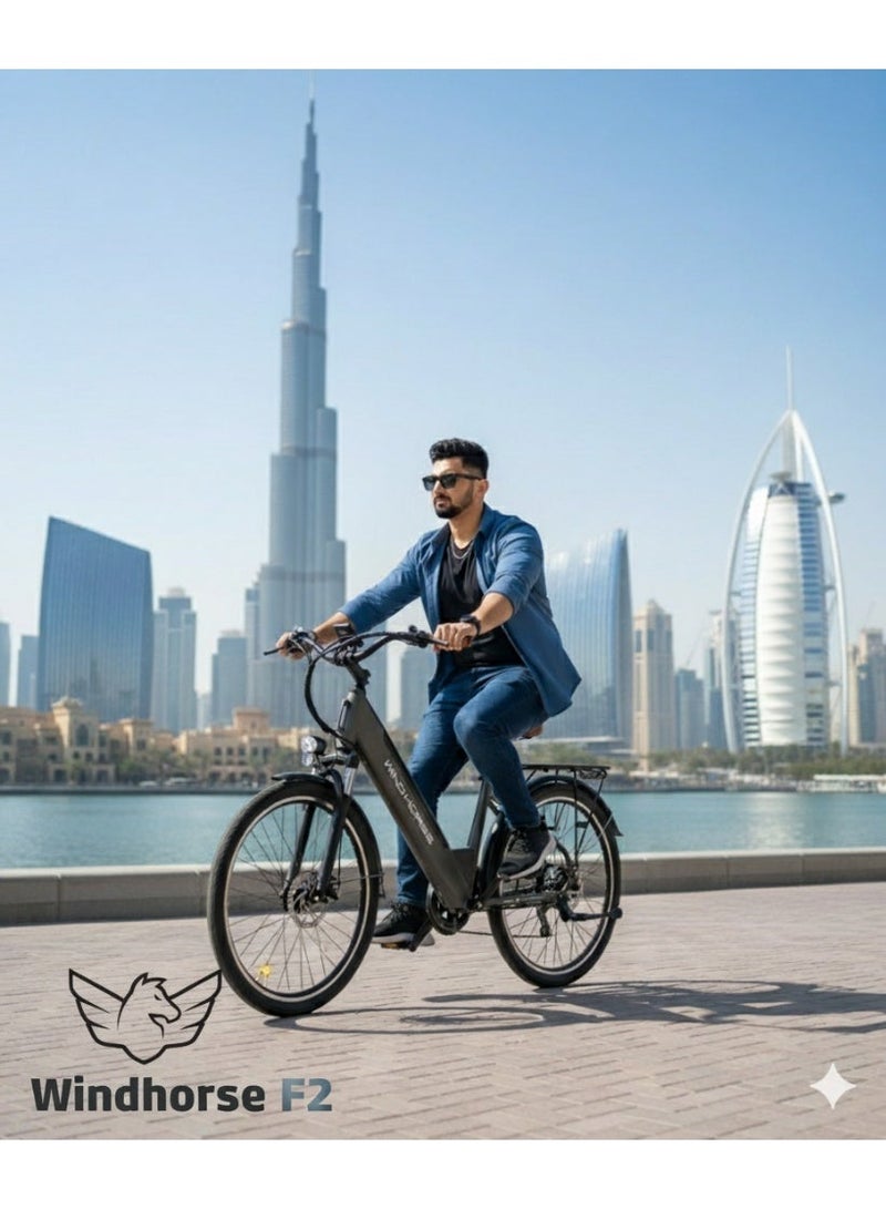 حصان الريح دراجة كهربائية F2 للبالغين بمحرك 350 واط، بطارية قابلة للإزالة 36 فولت 13 أمبير، سرعة قصوى 32 كم/ساعة، مدى 40-80 كم، إطار من سبائك الكربون، إطارات 26 بوصة، Shimano 7 سرعات، فرامل قرصية مزدوجة، تعليق أمامي، 3 أوضاع للقيادة - Image 2