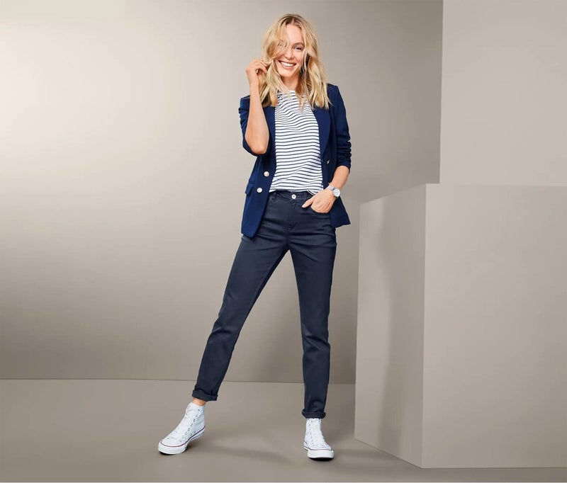 Tchibo جينز نسائي بقصة عادية وساق مستقيم، أزرق داكن - Image 1