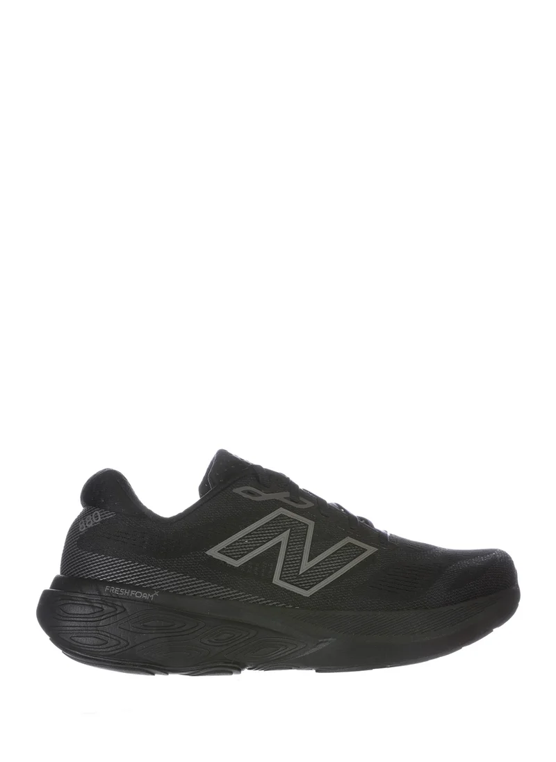 New Balance 880