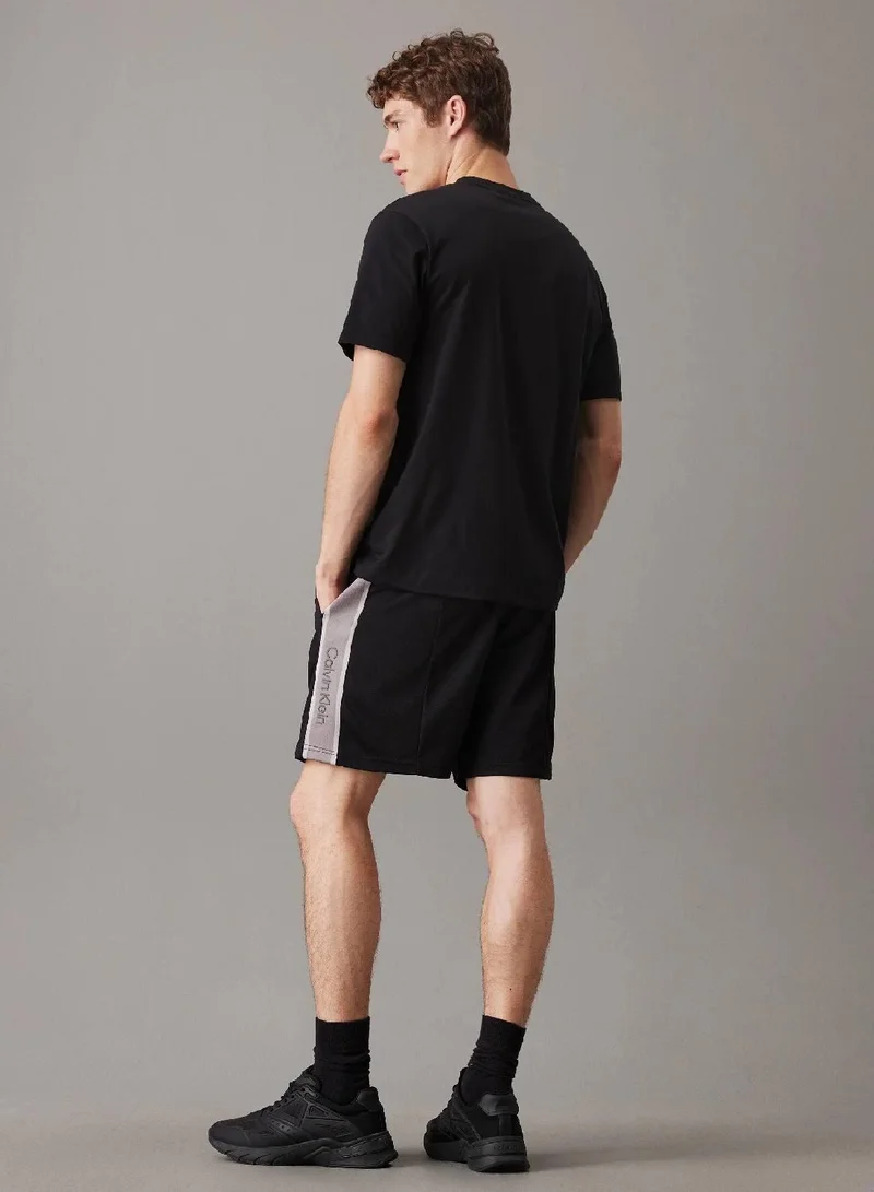 كالفن كلاين شورت رياضي