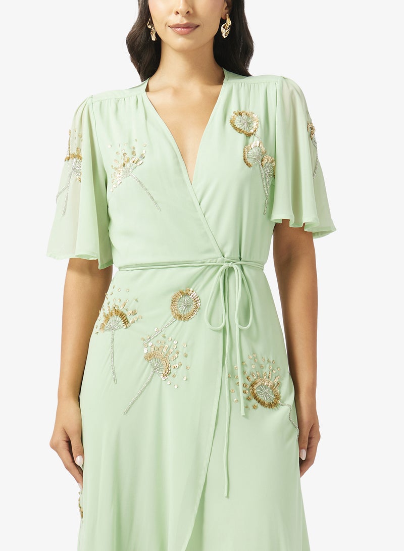 هوب اند ايفي فستان ملفوف بأكمام فراشة مزين بحزام خصر - Image 3