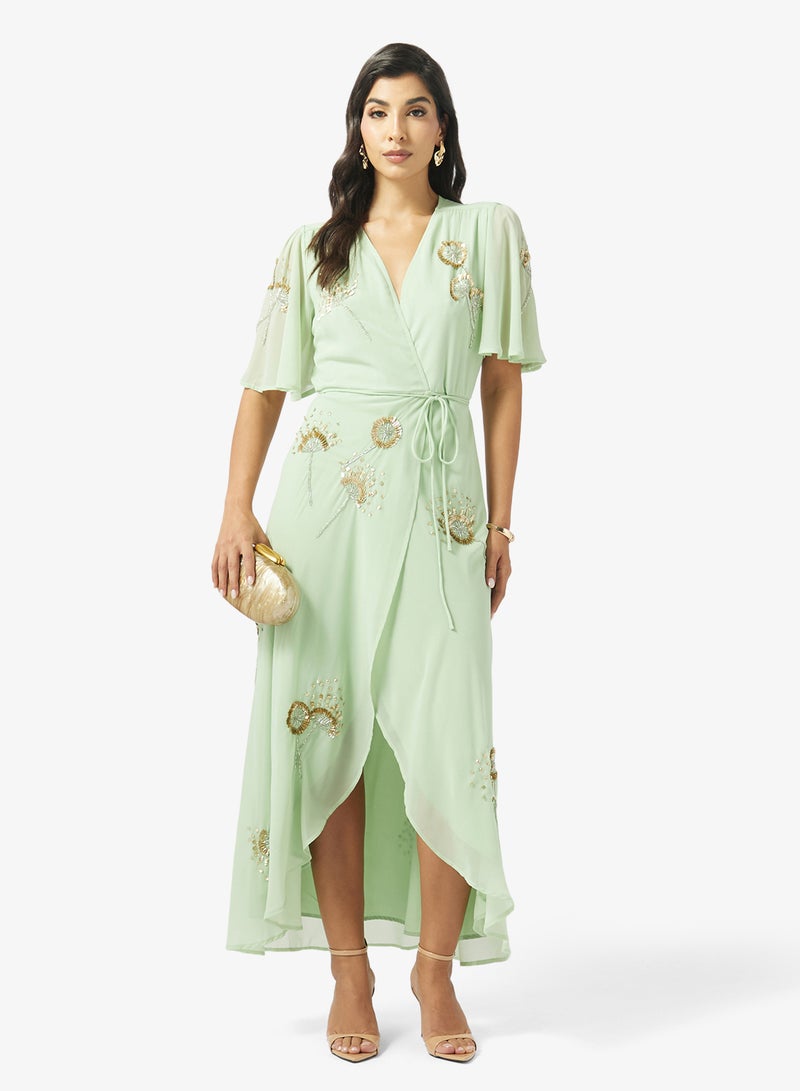 هوب اند ايفي فستان ملفوف بأكمام فراشة مزين بحزام خصر - Image 4