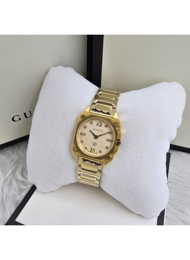 غوتشي ساعة يد قوتشي نسائي مع الملحقات الاصليه - Image 1