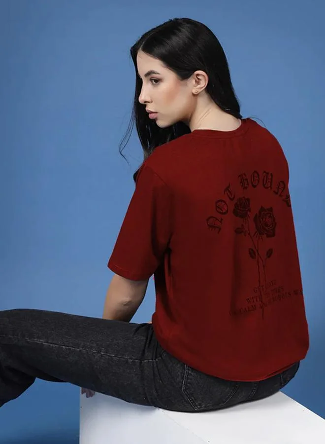 تايك تو تيشيرت مطبع بقصة واسعة مارون