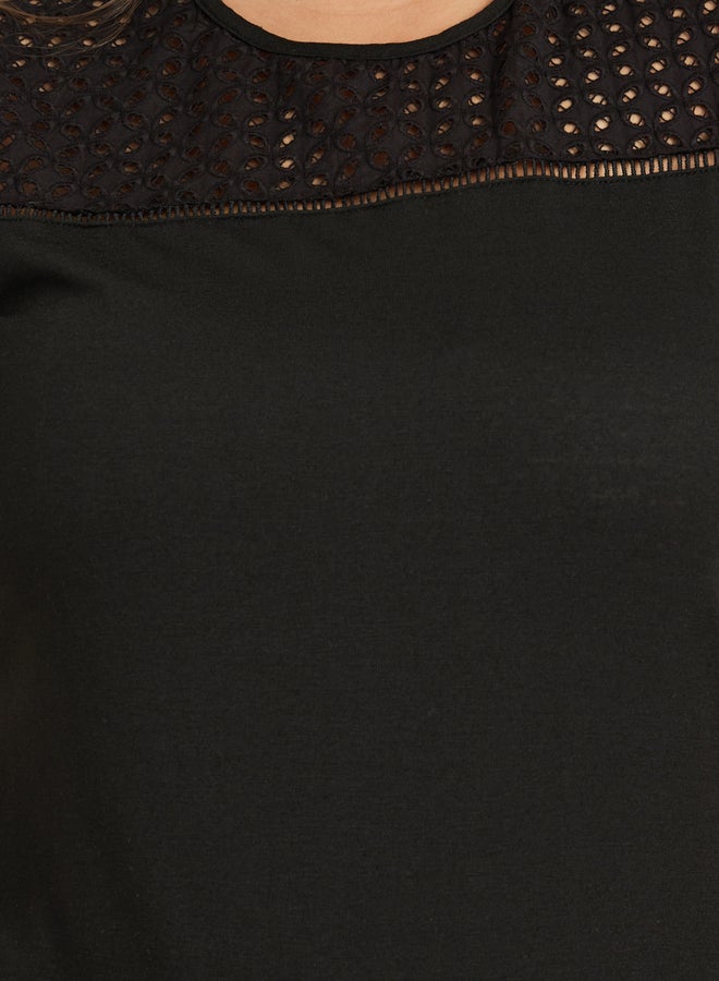 Styli Plus Size Schiffli Yoke Flat Pompom Detail Top and Pyjama Set - Image 4