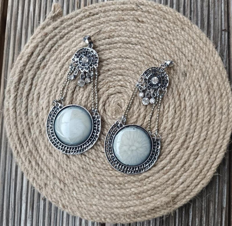 HD Marketim Earrings Authentic Swaroski Stone Vintage Dangle Earrings  - Image 1