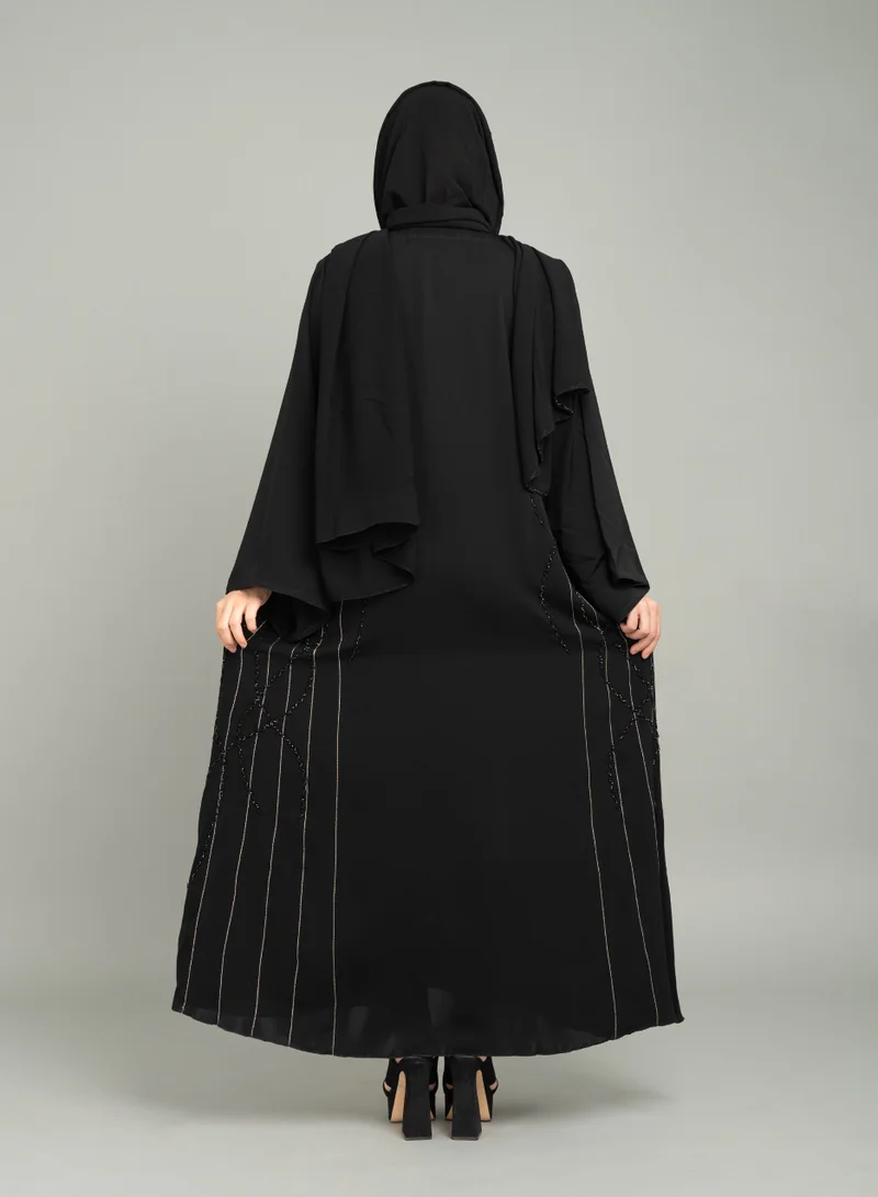 اكسا عباية اماراتية انيقة مطرزة AIK5084