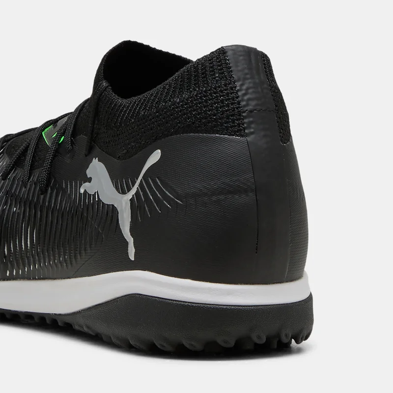 PUMA Men's FUTURE 8 MATCH Turf Ground Football Shoes