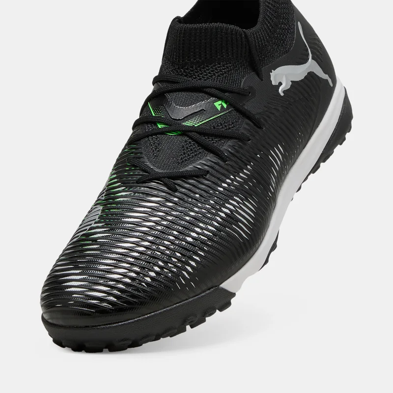 PUMA Men's FUTURE 8 MATCH Turf Ground Football Shoes