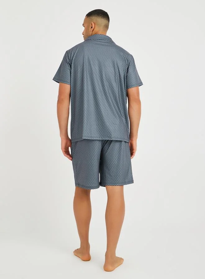 Styli Styli Super Stretch Regular Fit T-Shirt with Logo Detail