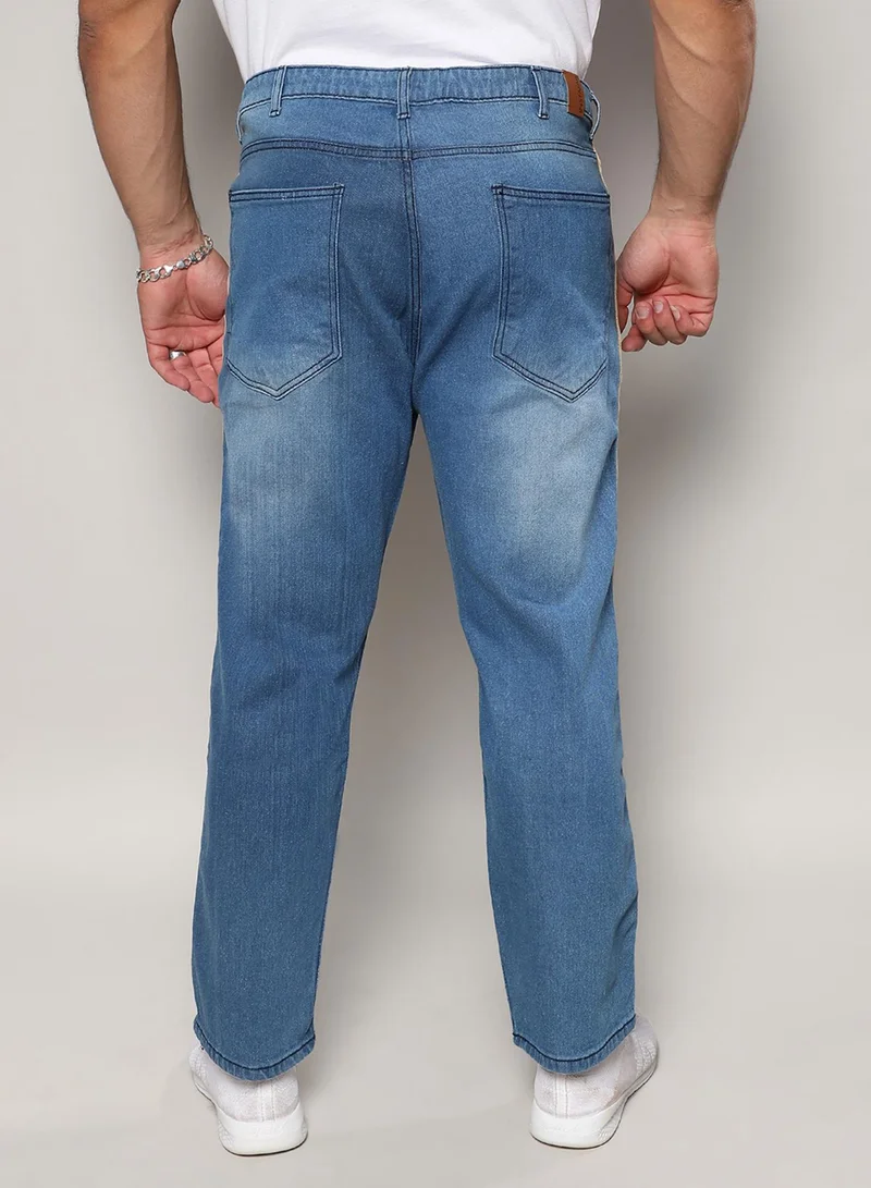 Instafab Plus Campus Sutra Men's Blue Contrast Side-Striped Denim Jeans For Casual Wear | Medium-Wash | 5 Pockets | Button Closure | Cotton Denim Jeans Crafted With Comfort Fit For Everyday Wear