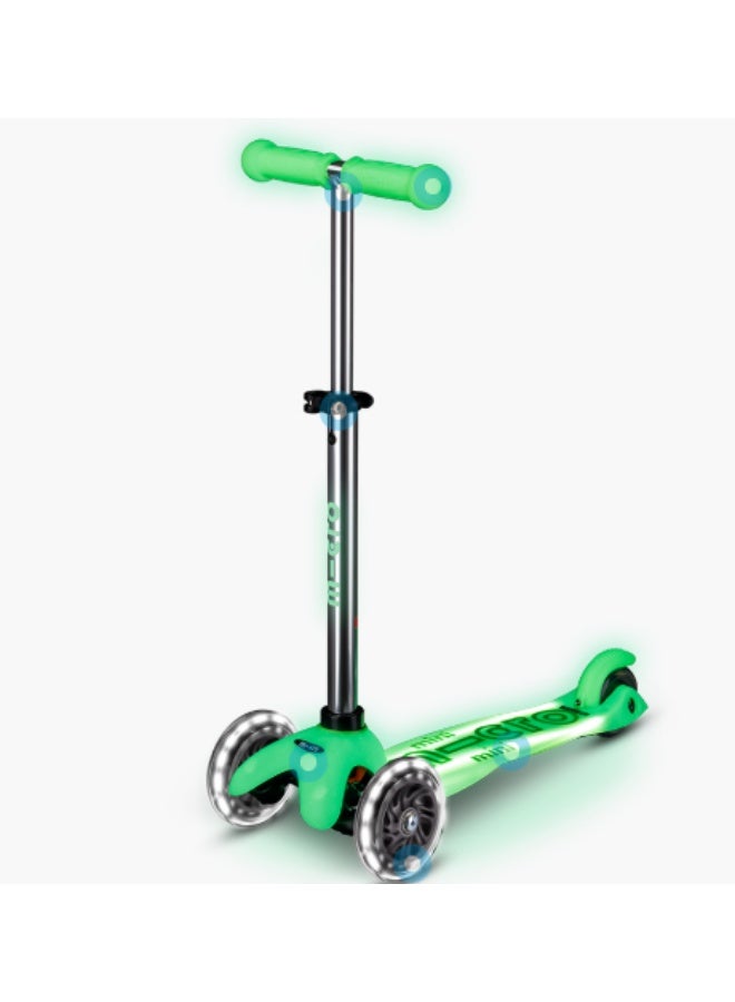 مايكرو Micro Kickboard | Mini Deluxe Glow Plus LED Scooter | Adjustable Handlebar | Lean-to-Steer | Lightweight | Three-Heel | Kids Ages 2-5 yrs - Image 3