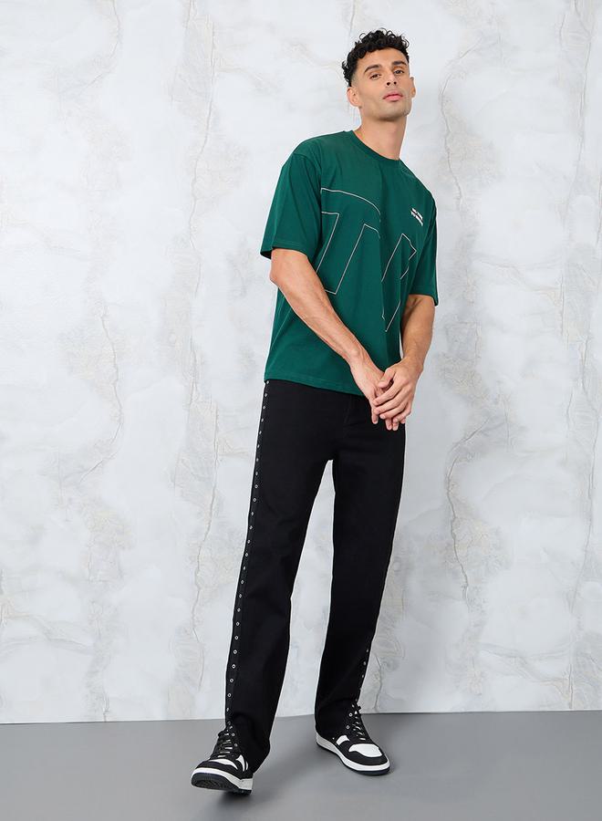 ستايلي تيشيرت أوفر سايز بطباعة شعار من الأمام والخلف - Image 2