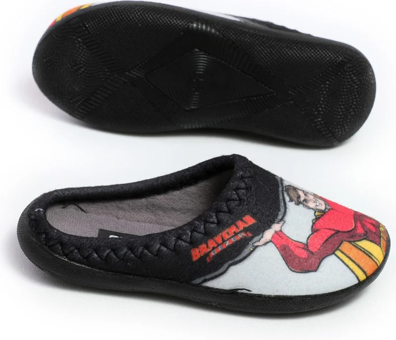 جيزر Winter Boy Slippers