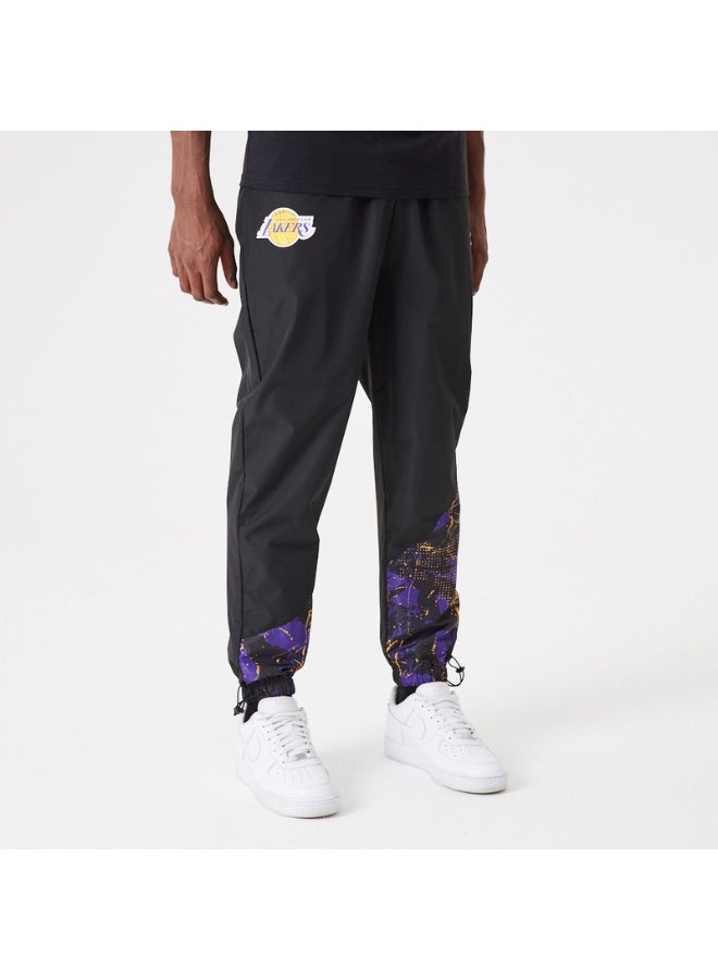 NEW ERA AOP PANEL TRACK PANT LOSLAK BLKTRP - Image 5
