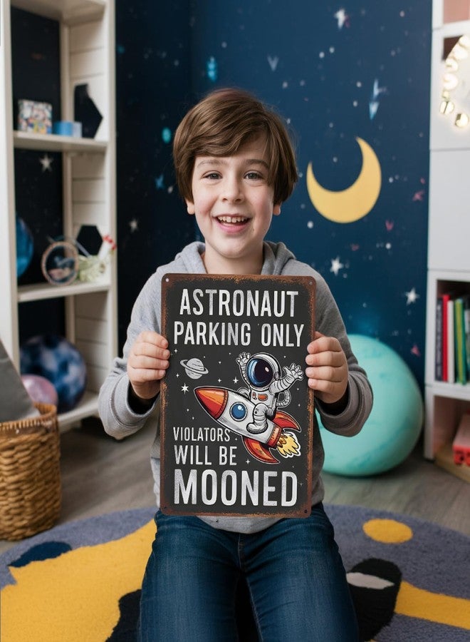 Opix Design Astronaut Parking Sign - Funny Space Room Decor for Boys, Outer Space Gift - Image 3