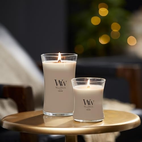 WoodWick شمعة هوليداي وود ويك فيرسيد هدايا للنساء والرجال، 9.7 أونصة شمعة متوسطة على شكل ساعة رملية مع فتيل متشقق - Image 4