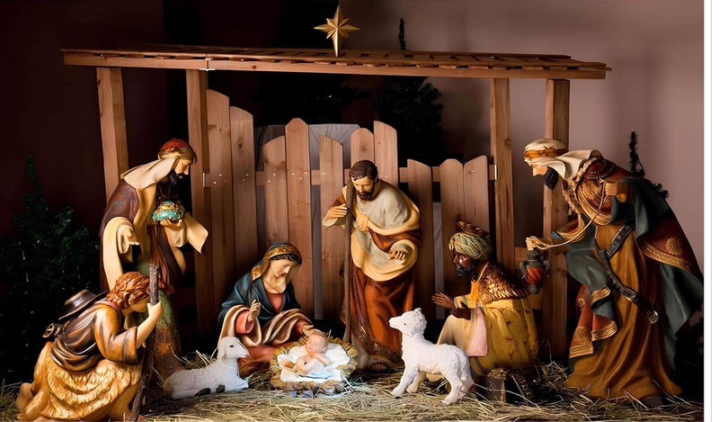 Backdropon خلفية تصوير ميلاد يسوع المسيح مشهد المهد تماثيل العذراء مريم والأغنام الصغيرة لافتة زينة حفلات حجم 5 أقدام ارتفاع و8 أقدام عرض (5 * 8) - Image 1